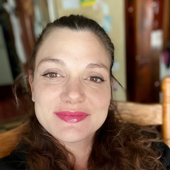 Meet your Posher, Rashelle - Picture 1 of 1